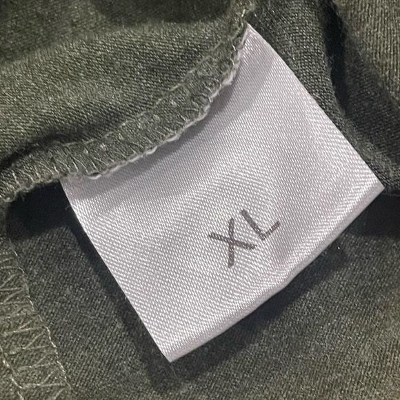 Free Spirit Graphic Green Leopard Animal Print Heart T-Shirt XL - Picture 6 of 7